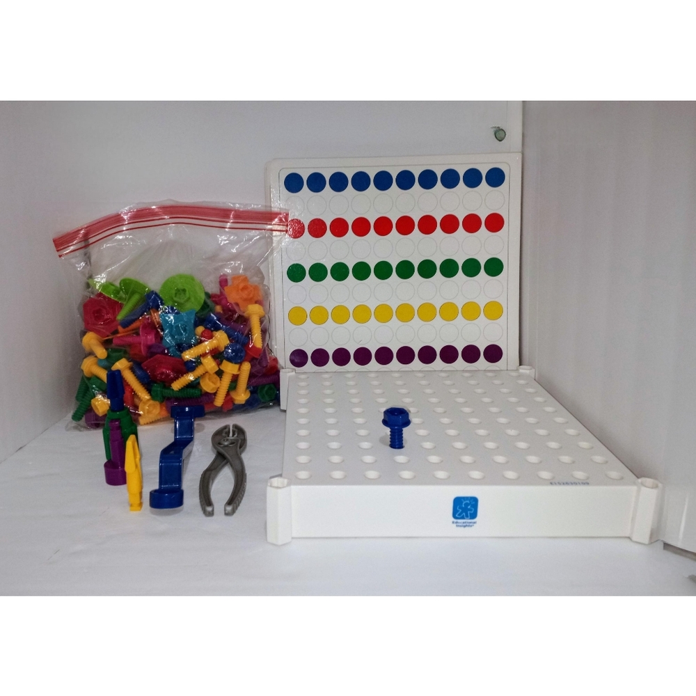Educational Insights Tool Set Peg Board Kit